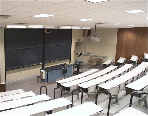 Photo of Lecture Hall 102. (38KB) Photo by Shirley DeBraal.