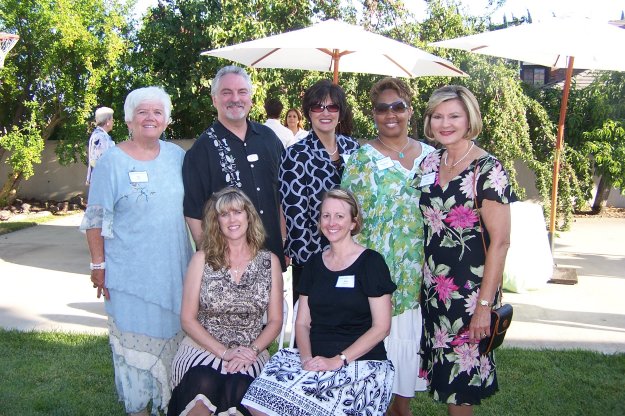 Sue Keith, Ivan Misner, Dr. Geraldine Perri, Jennetta Harris, Pat Rasmussen, Elisabeth Misner, Elin Dowd