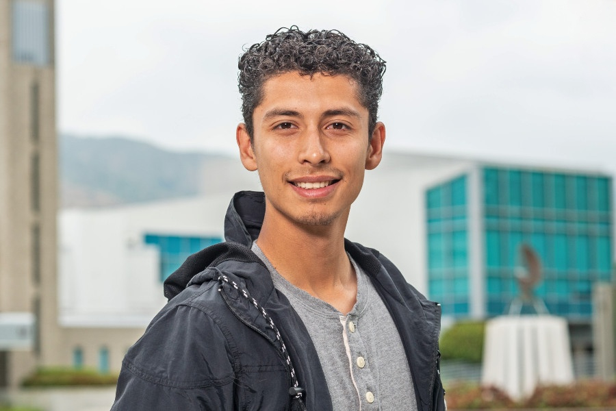 Eduardo Contreras