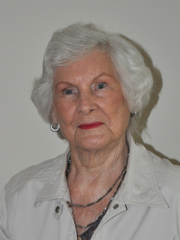 headshot of Winifred Jean Brace Robertson