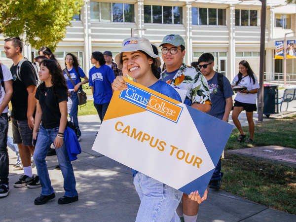 a Citrus College student ambassador leads a campus tour on Welcome Day