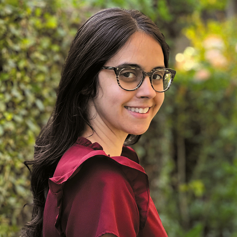 headshot of Arlene Abundis